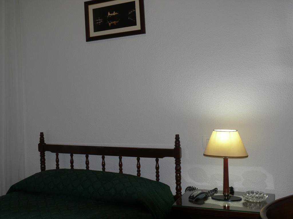 Hostal Navasfrias Salamanca Room photo