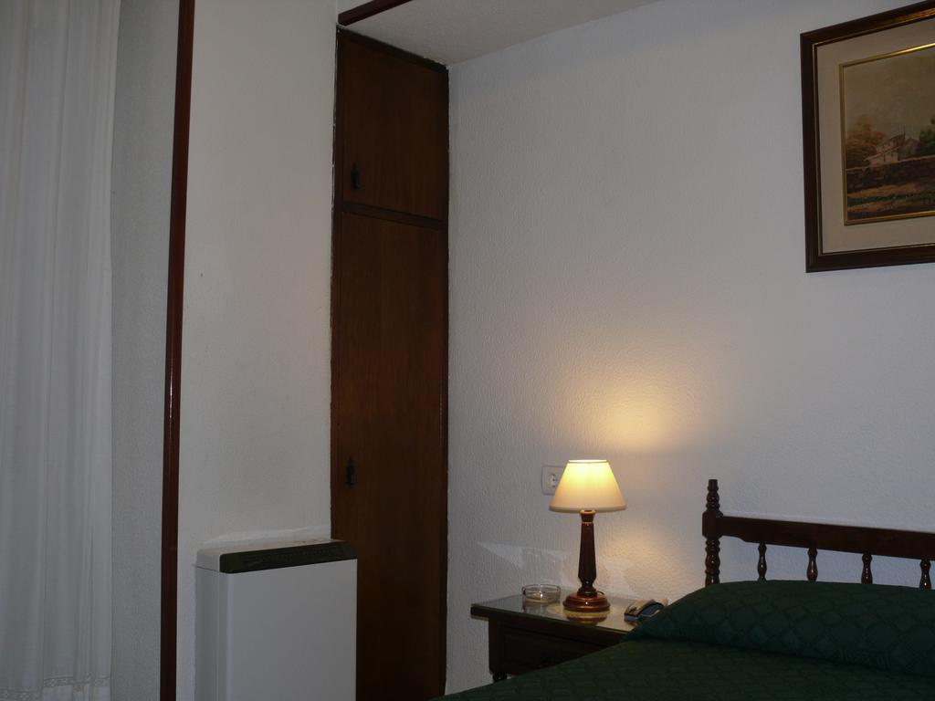 Hostal Navasfrias Salamanca Room photo